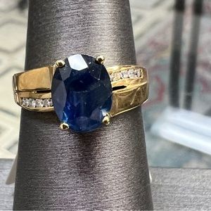 14k Yellow Gold Diamond & Sapphire Ring